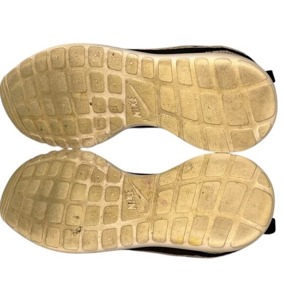 Women Nike Roshe One 511882-094 Lace Up Mesh Athletic Sneaker Shoes Size 8 Black - Picture 4 of 5